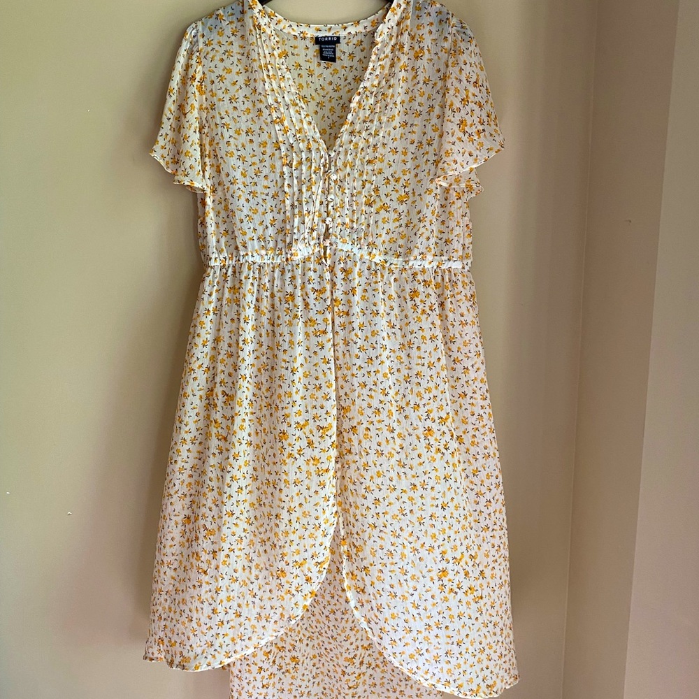 Torrid Hi-Low Sheer Long Floral Blouse Dress Spring Summer